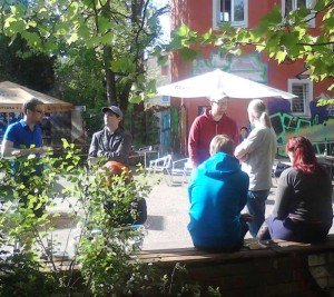 gemütlich im Garten beim Barcamp Urheberrecht